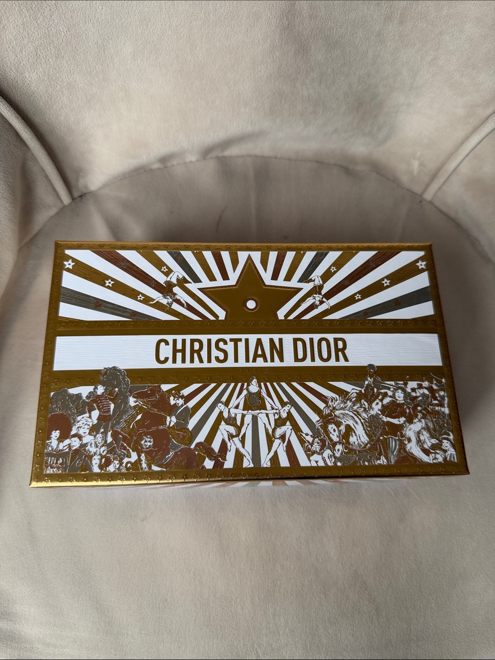 CHRISTIAN DIOR Unisex Sunglasses Accessory Box — Gold and White